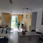 Przytulny Z Ogródkiem *