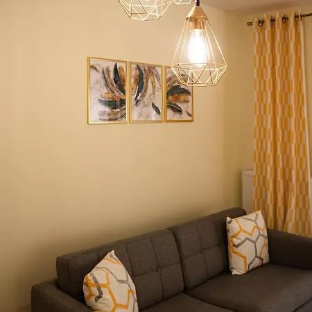 Przytulny Z Ogrodkiem Apartman Krakkó