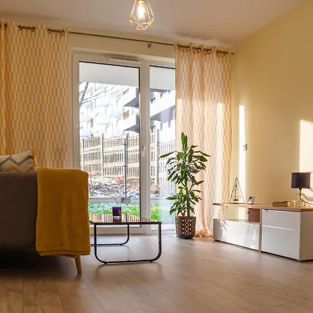 Przytulny Z Ogrodkiem Apartmán